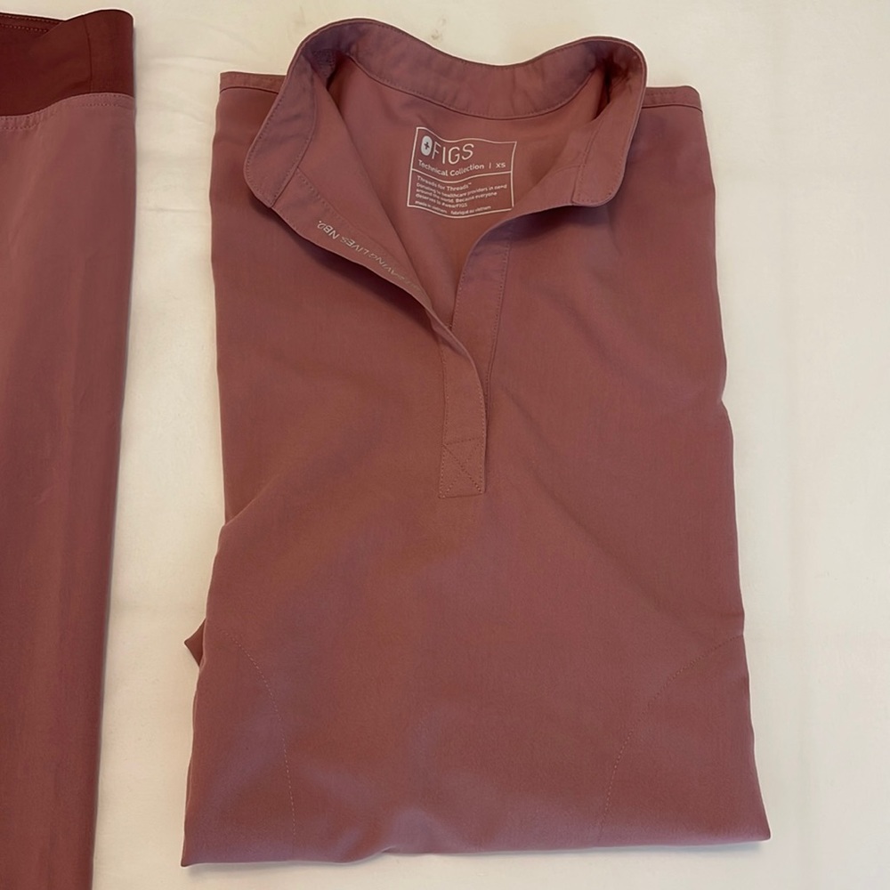 FIGS scrubs